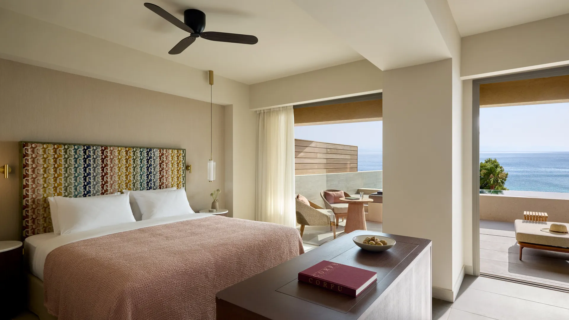 Avali, Mar-Bella Collection - Junior Suite Privatpool Meerblick