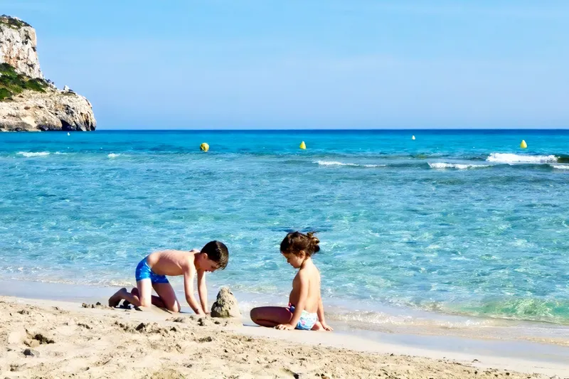 Aparthotel Cales de Ponent