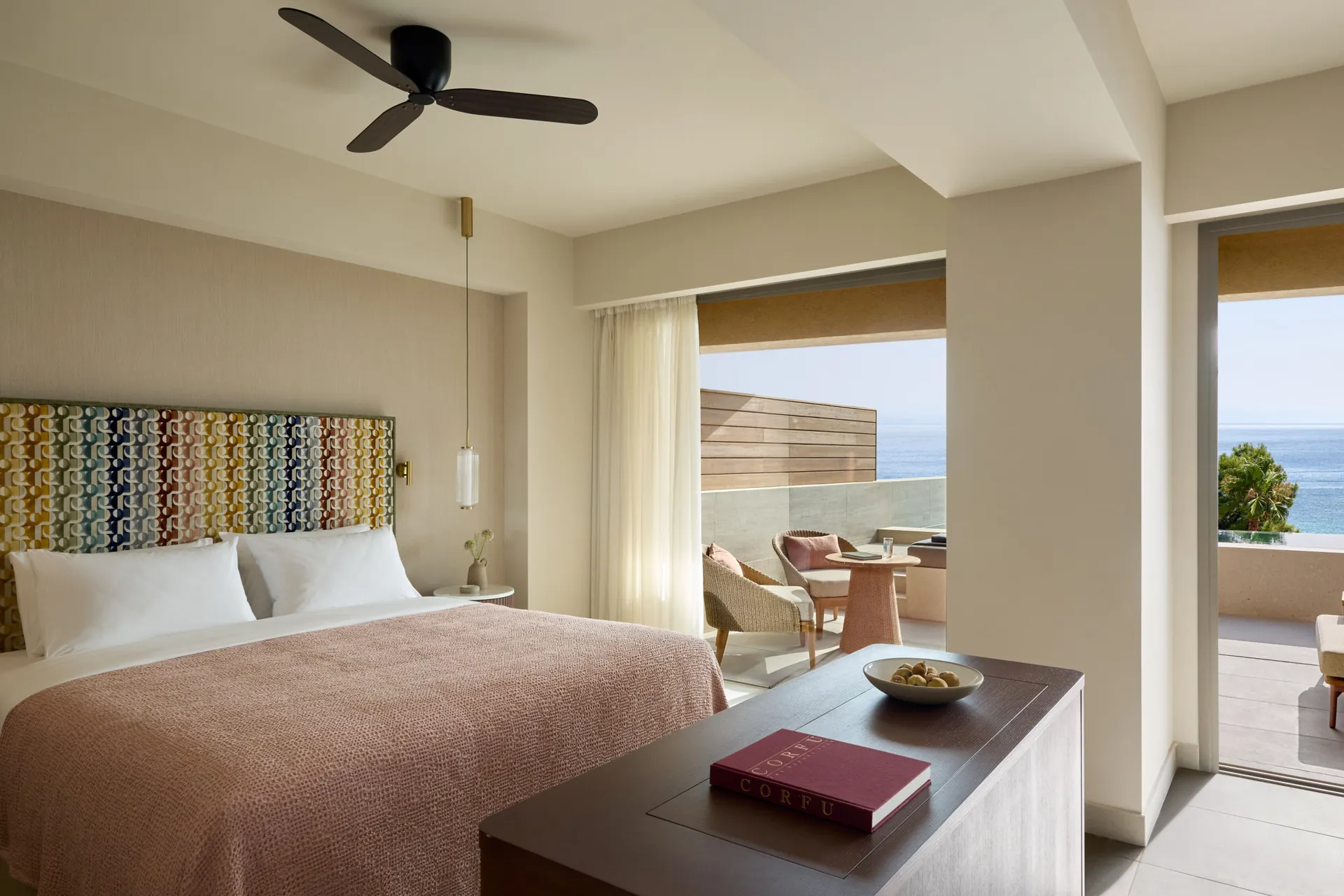 Avali, Mar-Bella Collection - Junior Suite Privatpool Meerblick