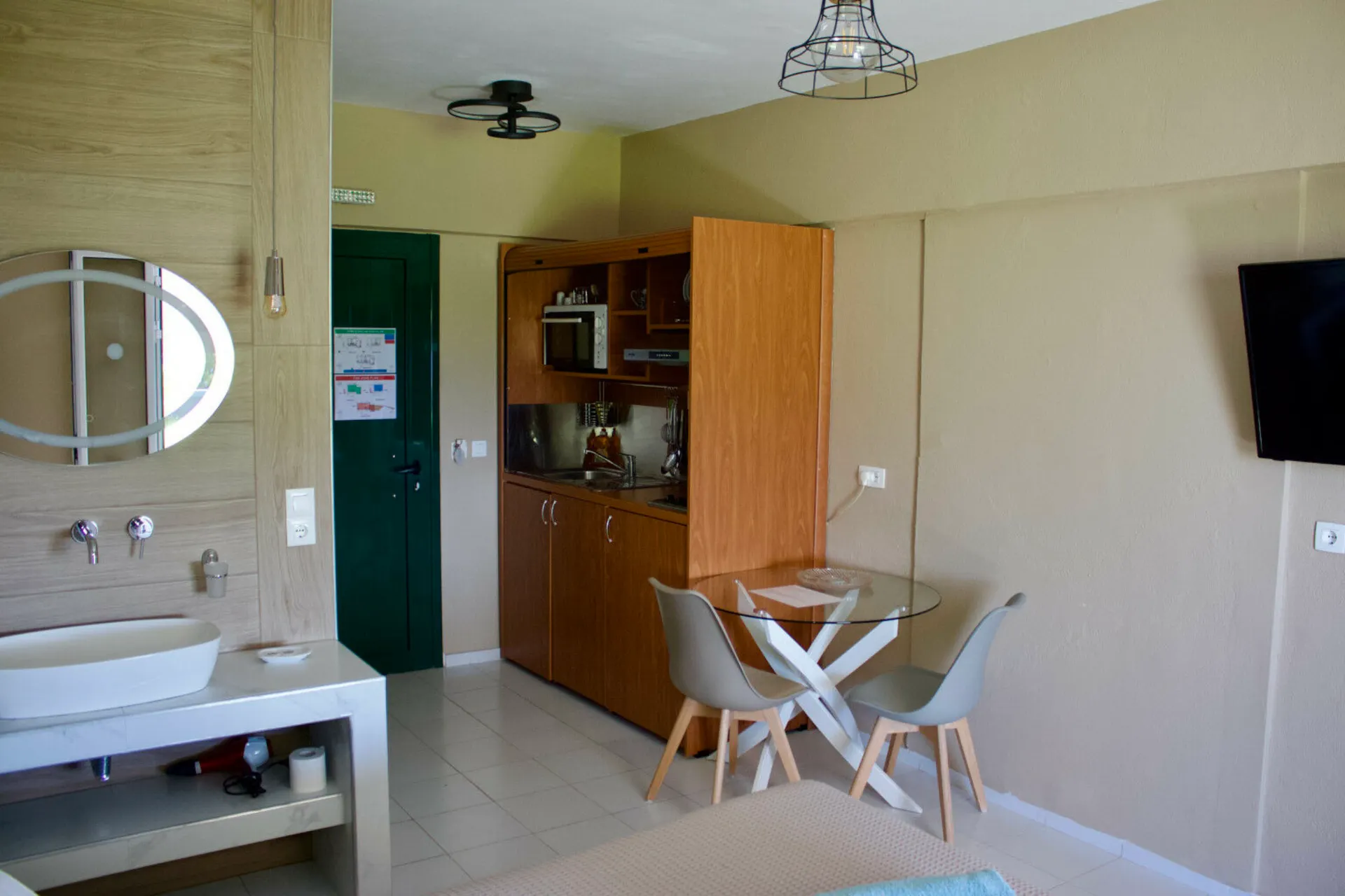 Kekatos Studios - A - Studio eingeschränkter Meerblick