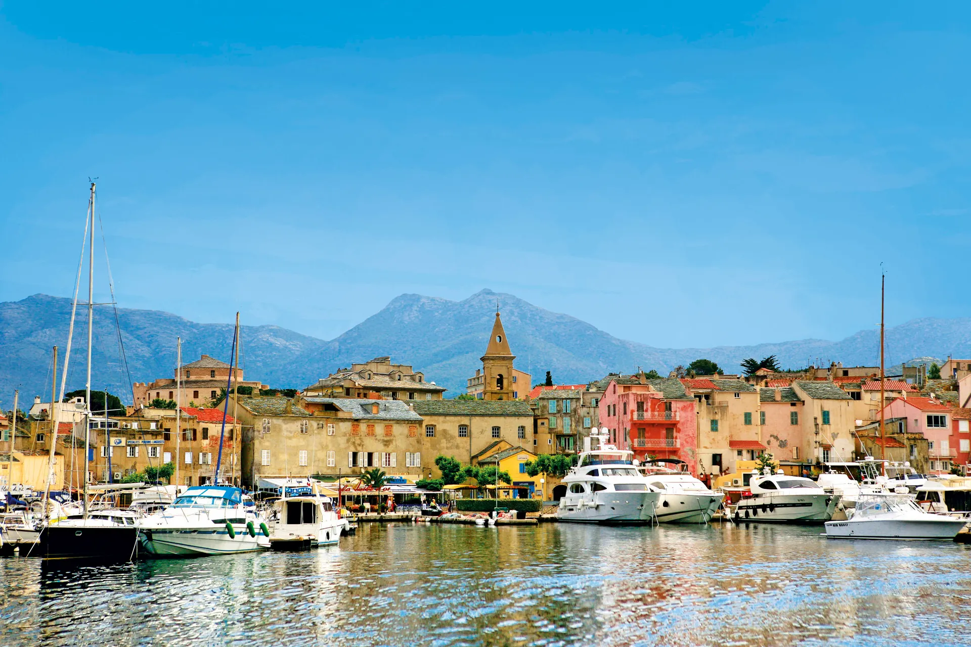 Hafen von Saint Florent