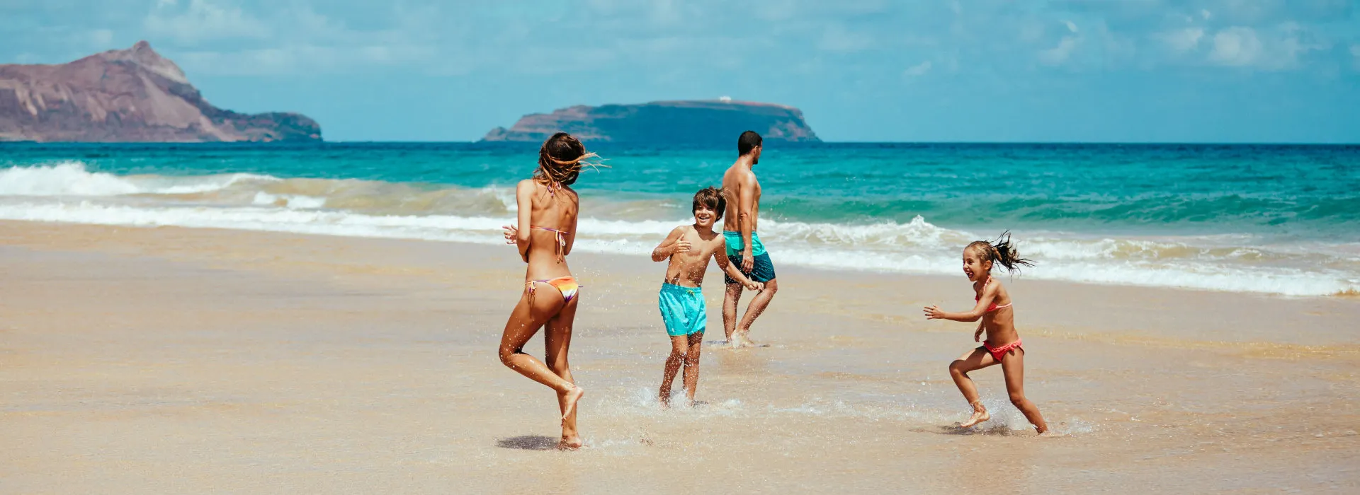  Familie am Strand Porto Santo