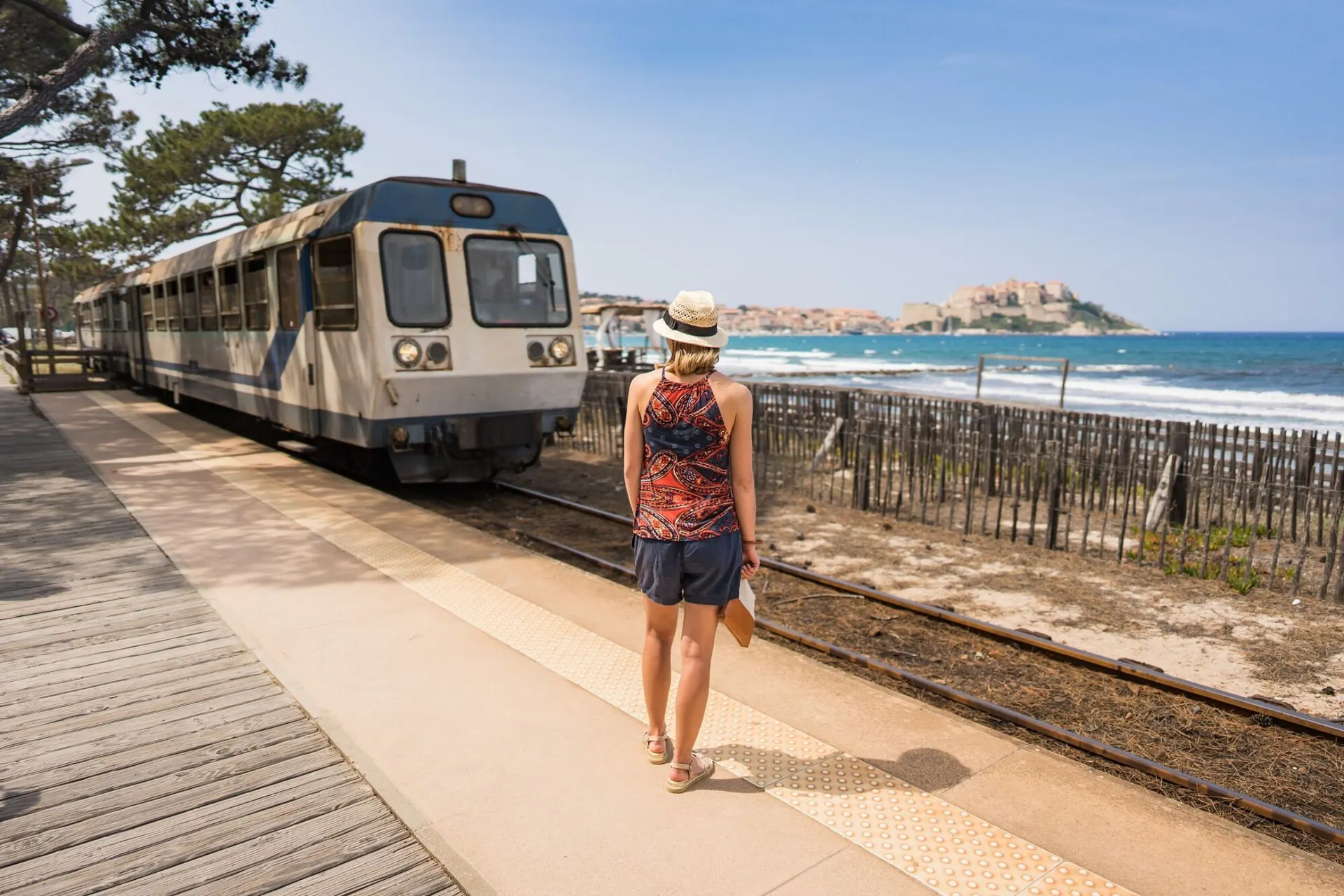 Zugfahrt nach Ile Rousse