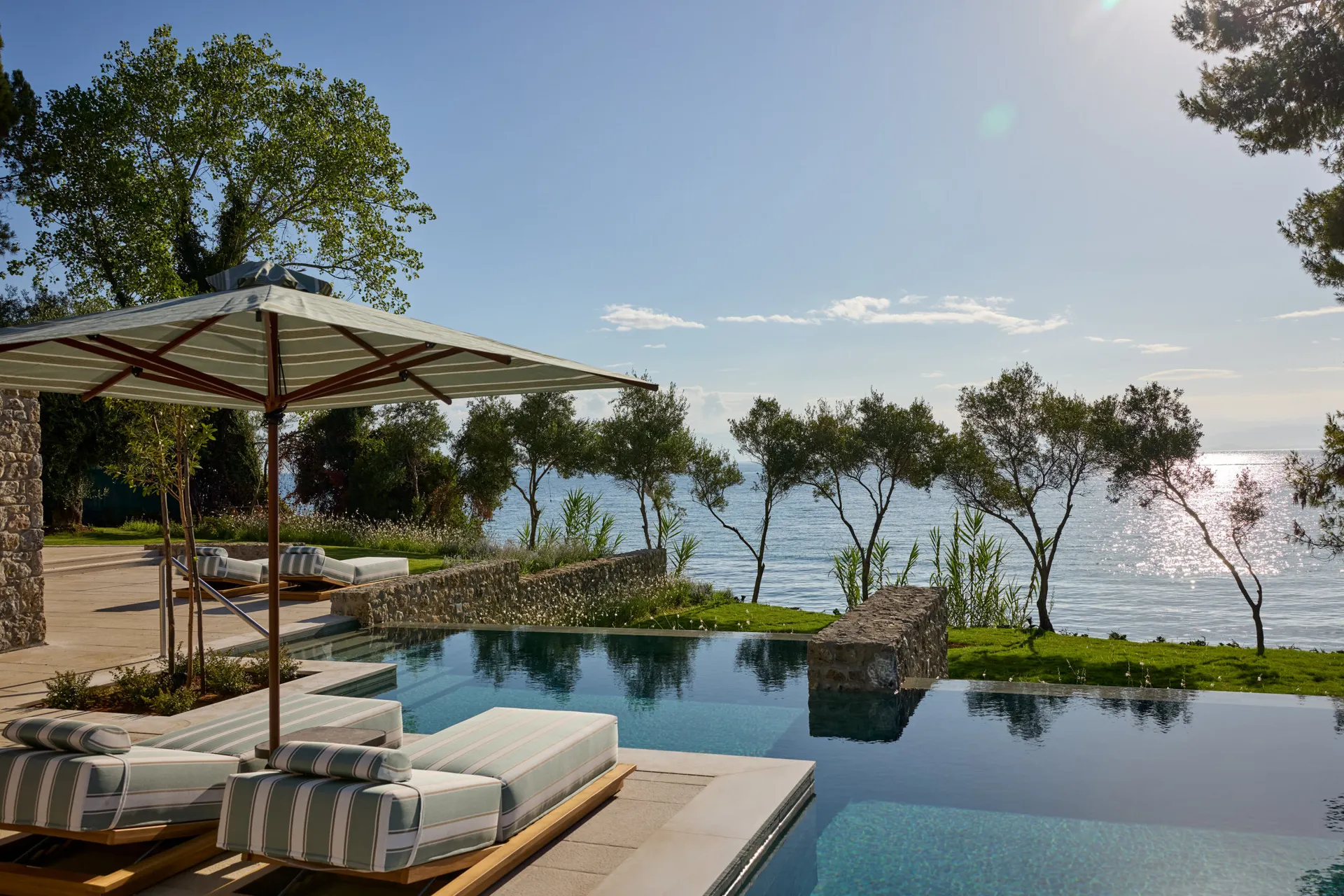 Avali, Mar-Bella Collection