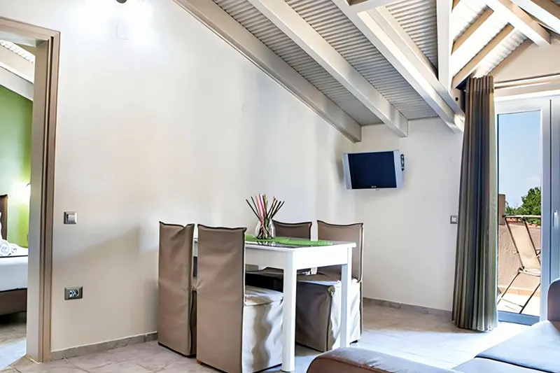 NOTOS STUDIOS  APPTS Anr Do EG