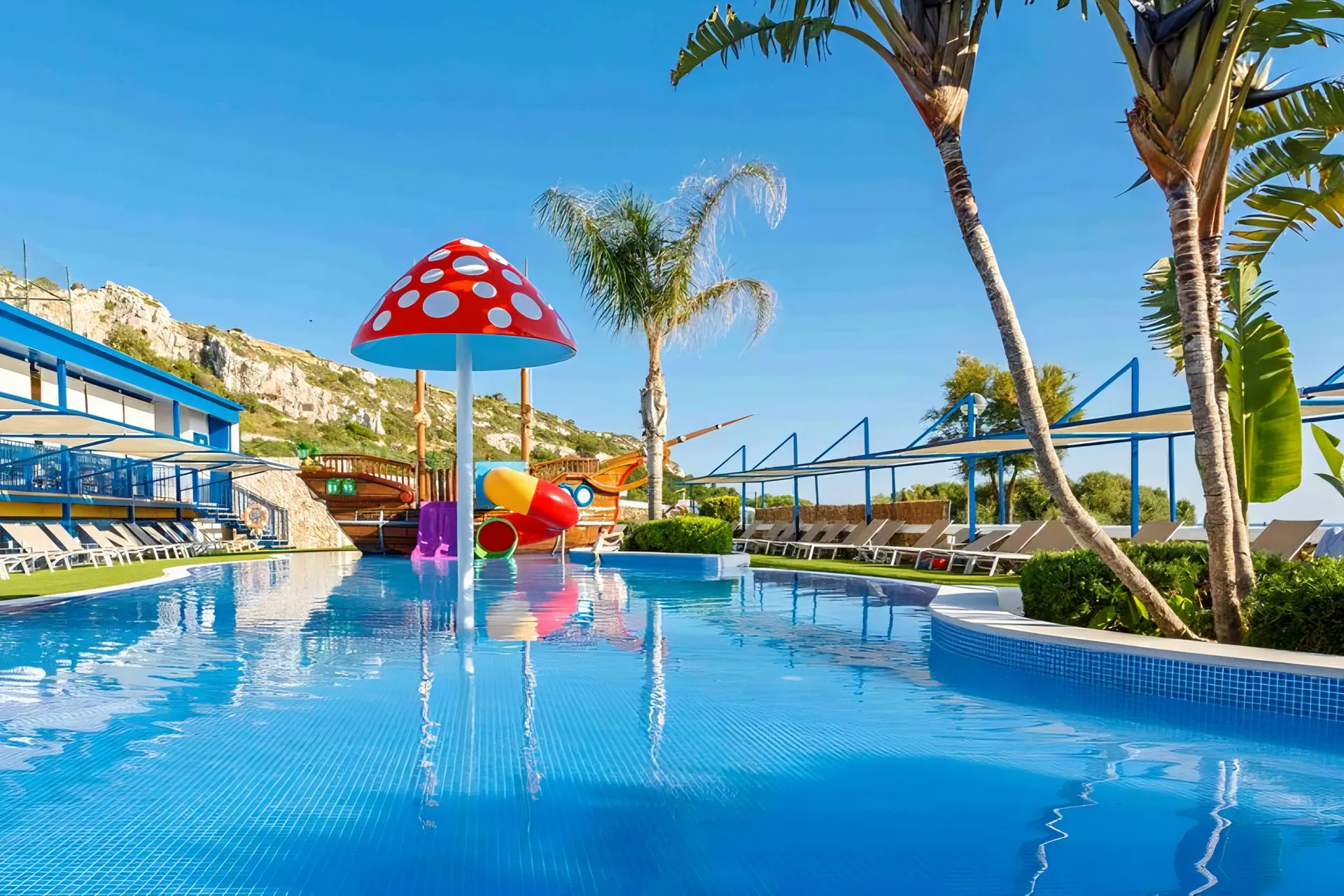 Royal Son Bou Family Club