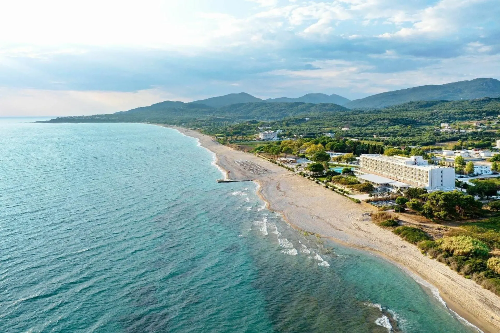 Ninos Grand Beach Hotel & Resort