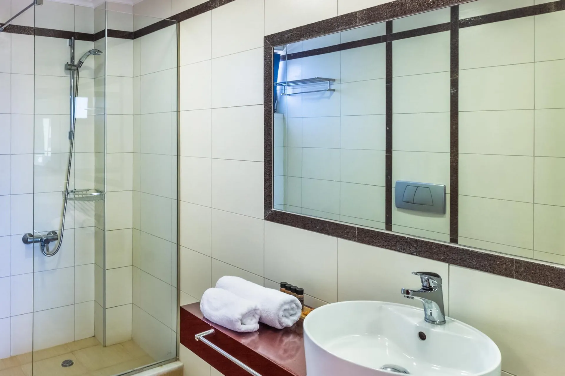 Hotel Ionian Theoxenia - Familienzimmer seitlicher Meerblick