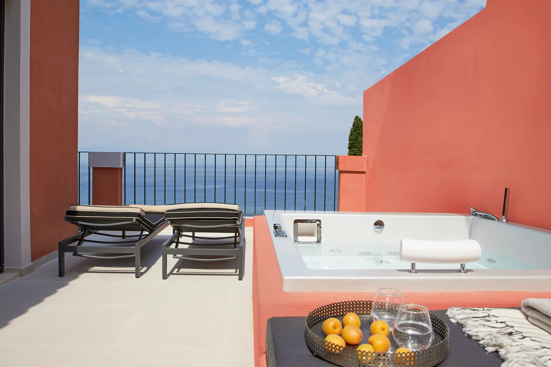 Hotel MarBella Nido - Junior Suite Whirlpool Meerblick