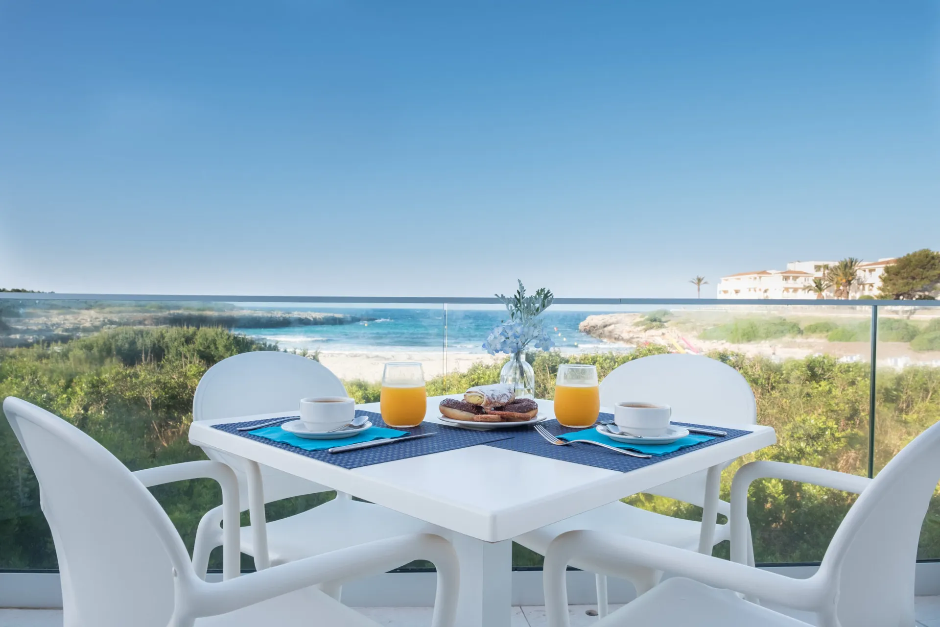 Hotel Carema Beach