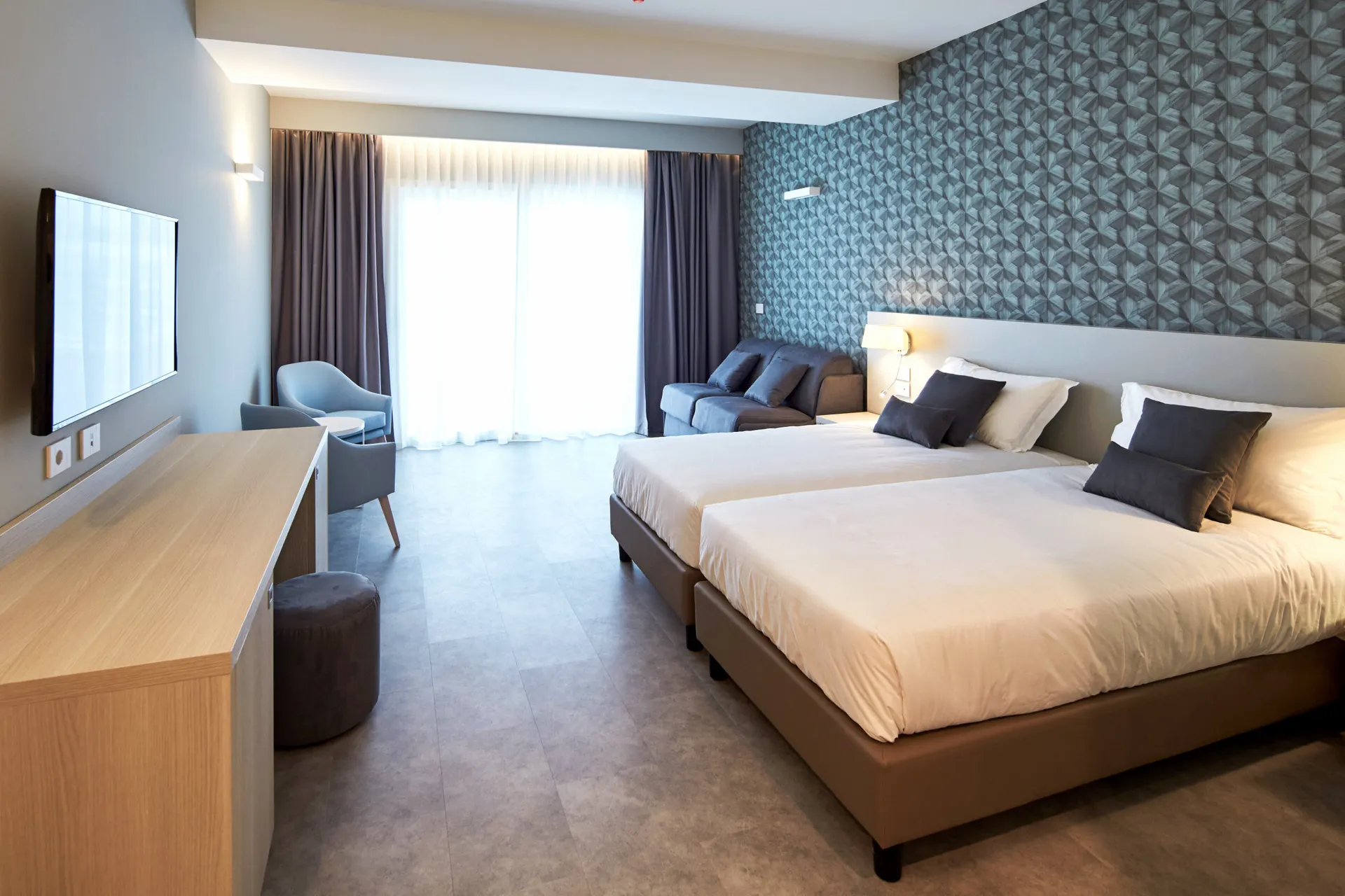 Maritim Resort Calabria - Doppelzimmer Superior Poolblick