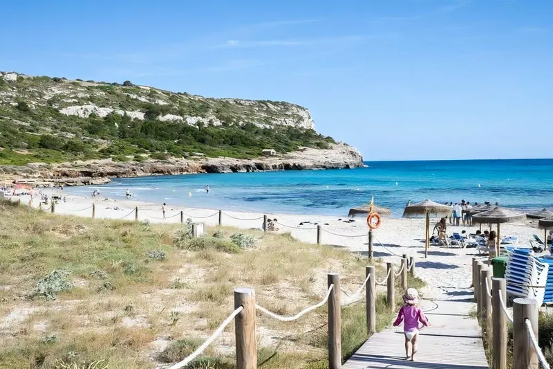 Royal Son Bou Family Club